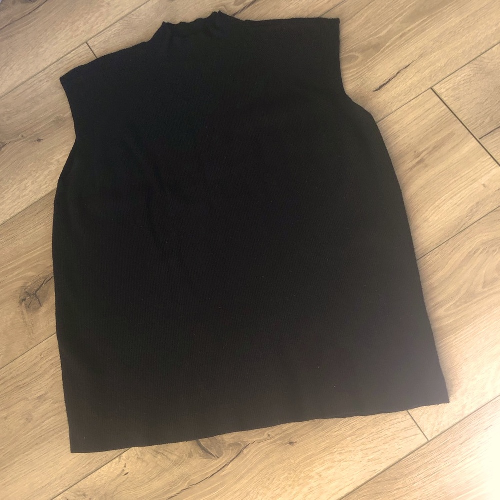 Worthington Sleeveless Black Knit Top - Size Large